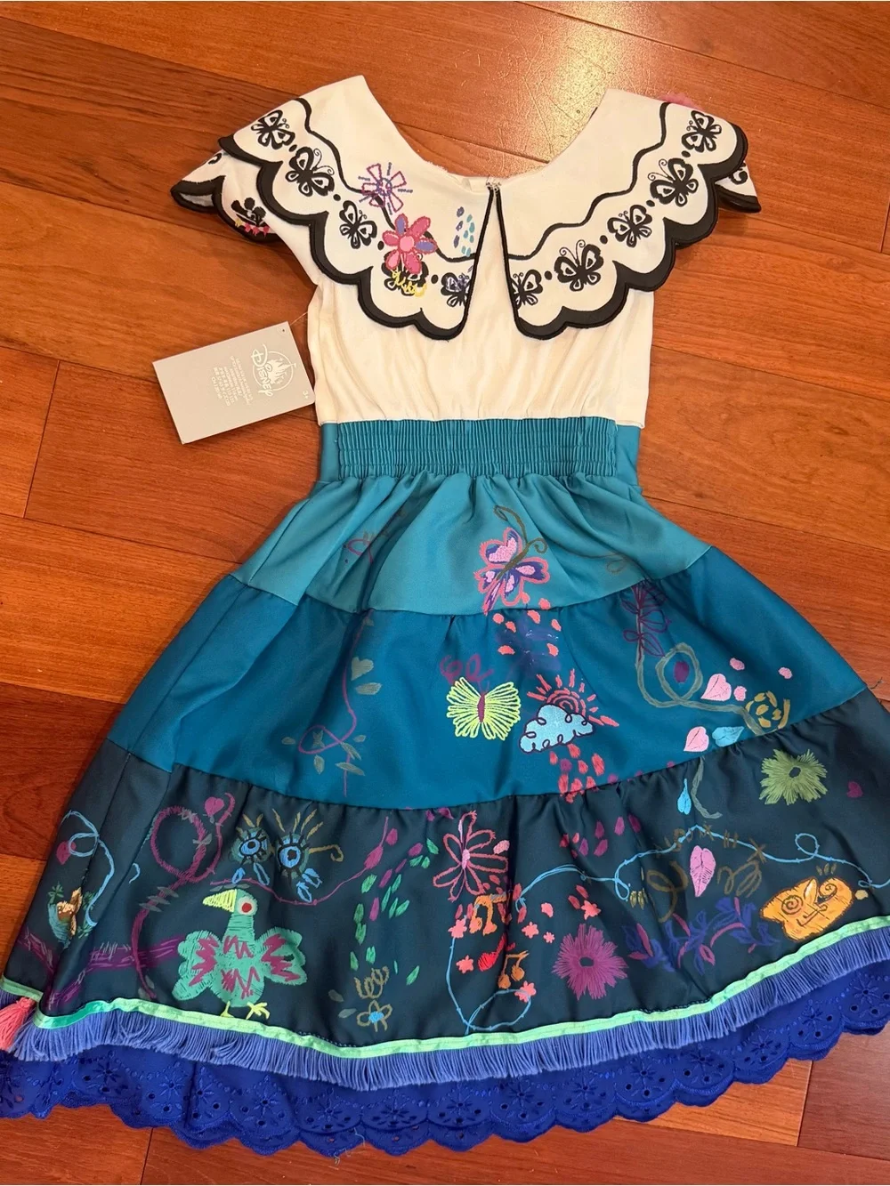 Disney Encanto Mirabel Costume Dress – Girls Size 5/6 – New With Tags